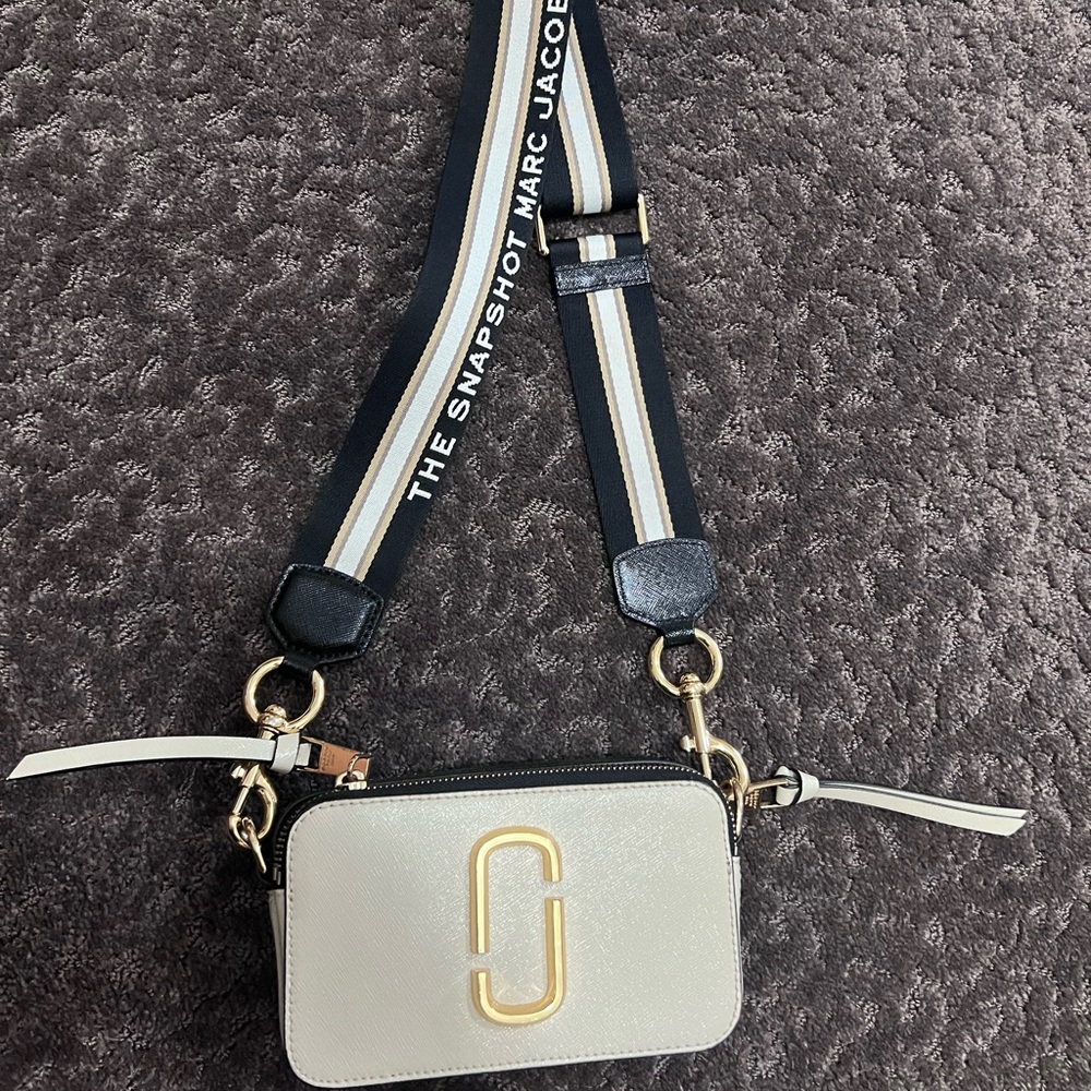 Marc Jacobs SnapShot Crossbody Purse
